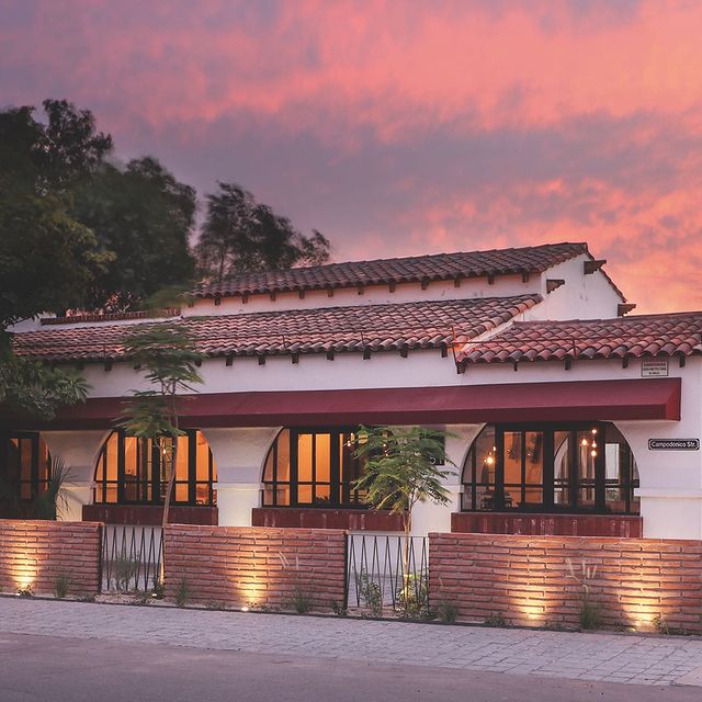 Nuestra casa en el único e inigualable atardecer sonorenses 🌞🌵 

¡Disfrút...