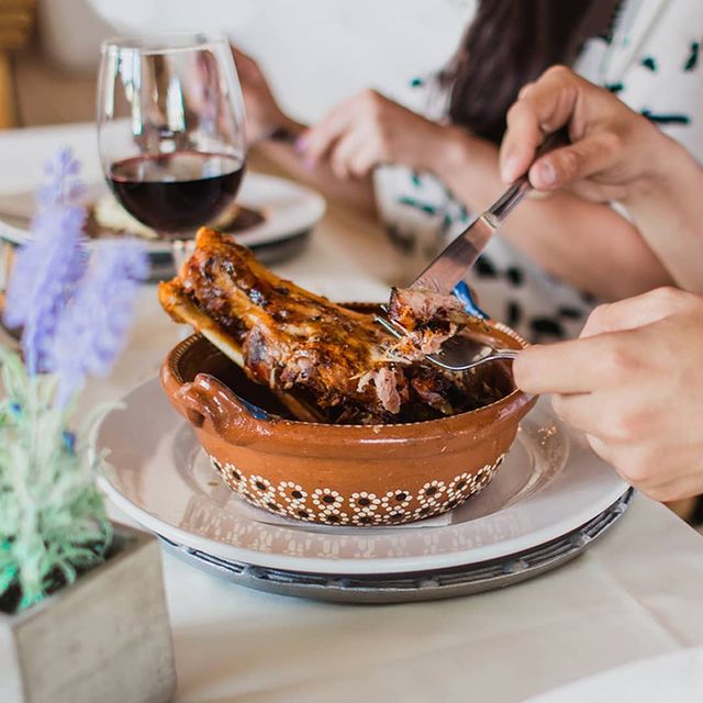 Hoy nos llegaron 10 piezas de Chamorro 👌🏼 ¡Invita a alguien! Con uno, comen...